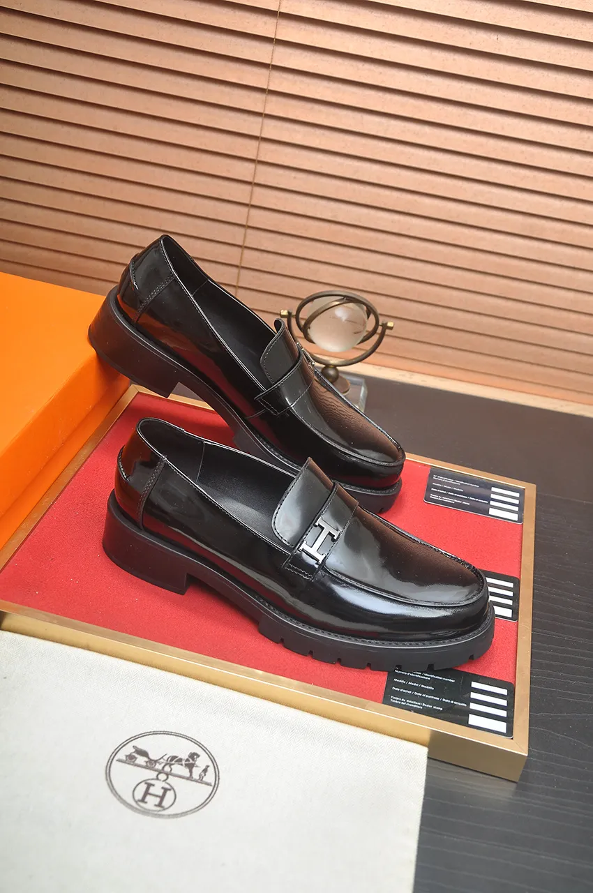 Factory price 500💶[HERMES] (cowhide lining)🍀Italian top luxury🍀He does not pursue novel styles and gorgeous colors, but attracts the favor of successful men with his flawless, elegant and classic style. Formal leather shoes This very comfortable, simple and stable style allows you to easily match any style! The pattern is absolutely 1:1 refined from the original case, and we strive for excellence in materials, imported cowhide + cowhide lining💪💪💪extraordinary texture👍! Code number: 38-45 (45 customized)